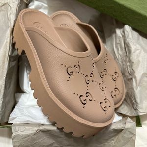 Gucci platform clog